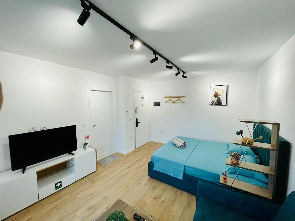 Central Studio Apartment 1, Tirana